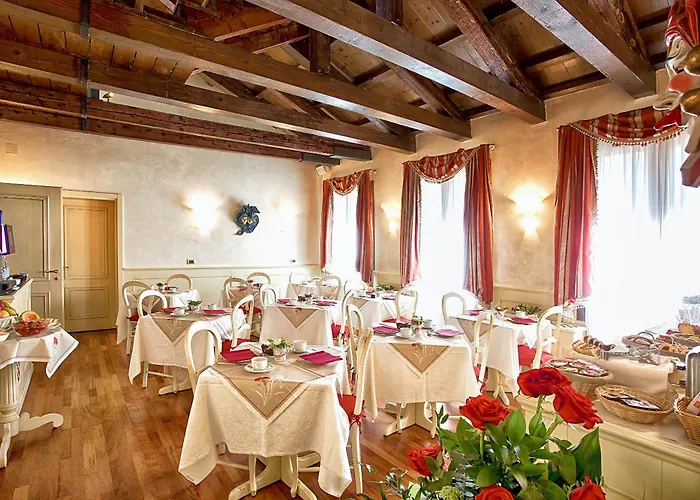 Ca' San Polo - Ferretti Collection Affittacamere 3*