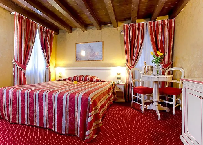 Maison d'hôtes Ca' San Polo - Ferretti Collection