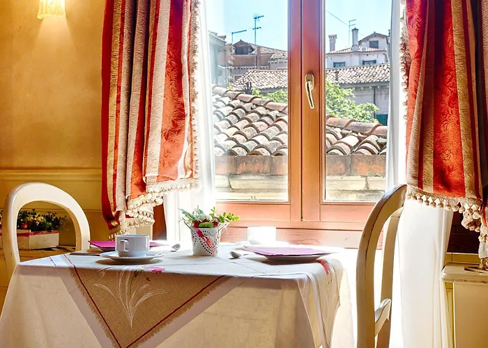 Affittacamere Ca' San Polo - Ferretti Collection 3*