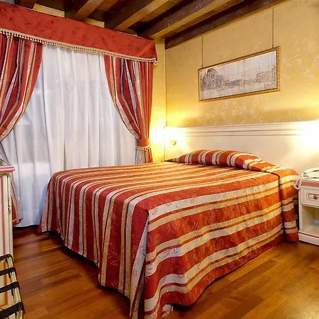 Pensionat Ca' San Polo - Ferretti Collection 3*