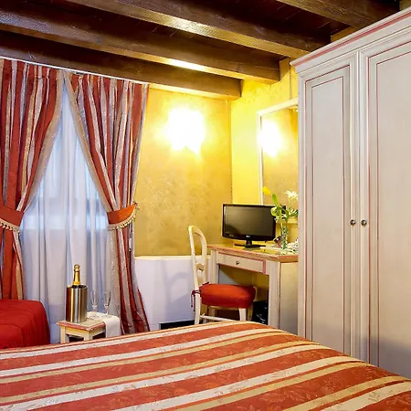 Ca' San Polo Casa de hóspedes 3*