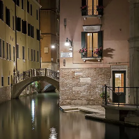 Maison d'hôtes Ca' San Polo - Ferretti Collection Venise